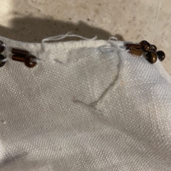Carlie’s Court linen top never worn with beading - Picture 5 of 6